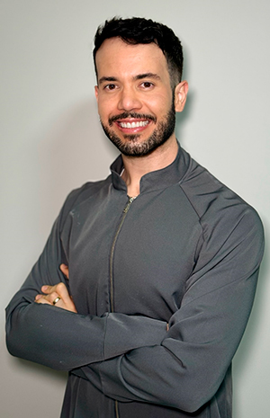 DR. MATEUS ANACLETO